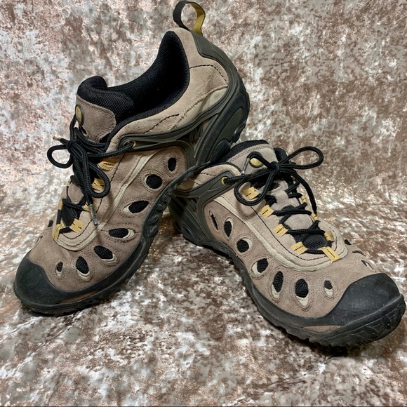 merrell chameleon 3 ventilator